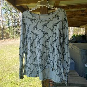 Giraffe Long Sleeve Tee
